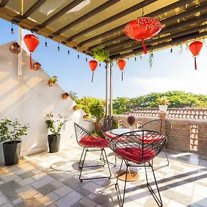  Homestay Lyna's House -